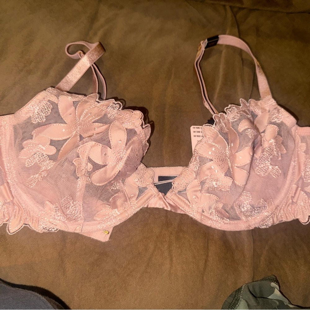 Victoria's Secret Pink Lace Bra Intimates